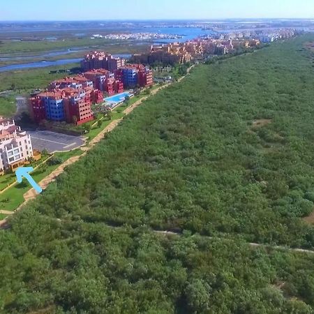 Apartamento Urbanizacion De Lujo En Primera Linea De Playa Isla Canela Ngoại thất bức ảnh